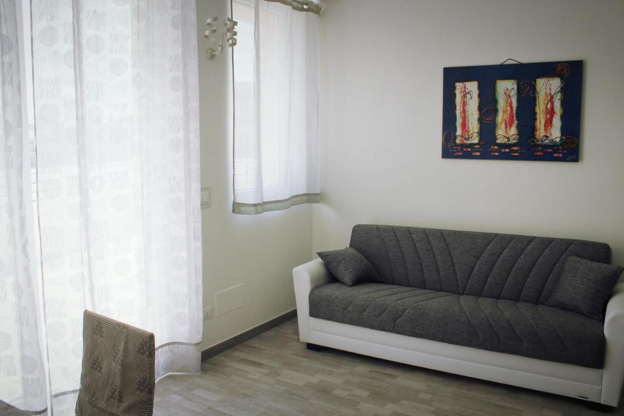 Sweet Harmony Apartment เลชเช ภายนอก รูปภาพ
